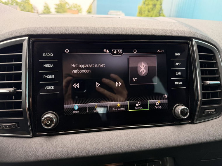 Vehicle Image 35