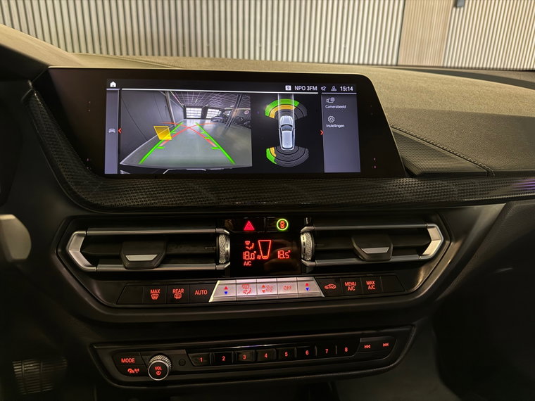 Vehicle Image 43