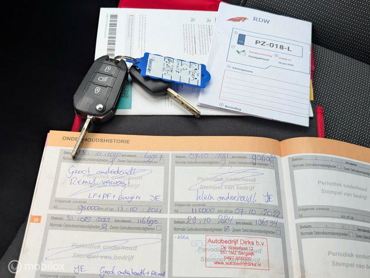 Vehicle Image 21