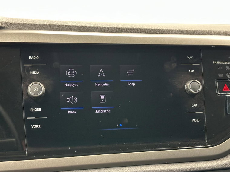 Vehicle Image 28
