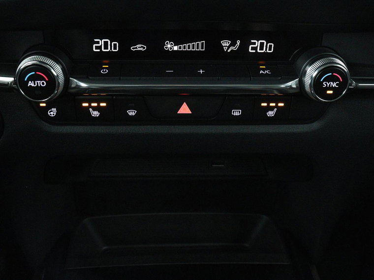 Vehicle Image 33