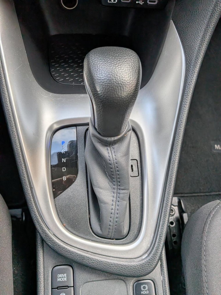 Vehicle Image 16