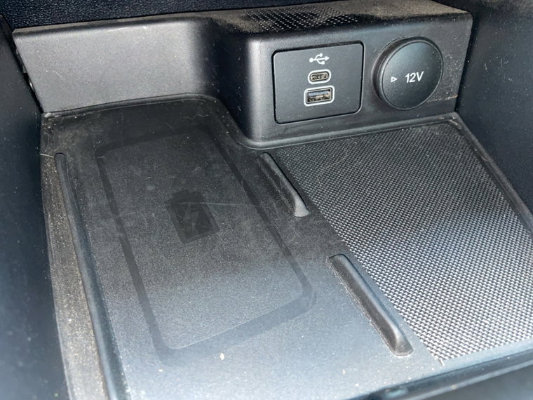 Vehicle Image 9