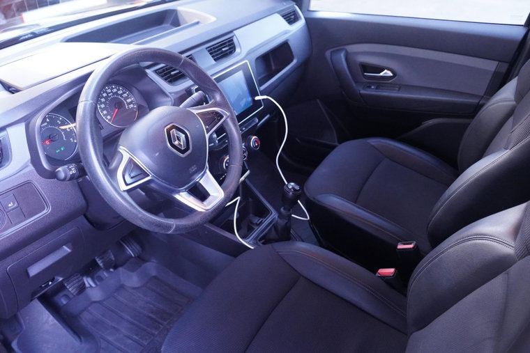 Vehicle Image 21