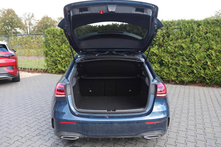 Vehicle Image 33