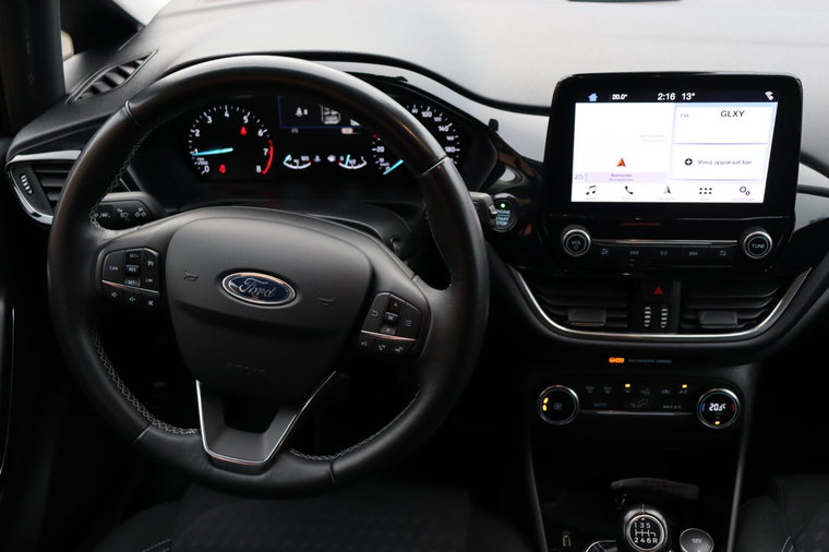 Vehicle Image 13