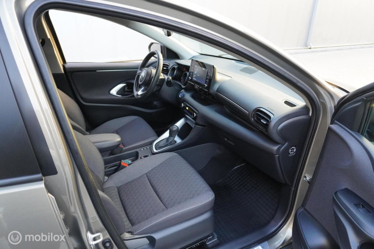 Vehicle Image 11