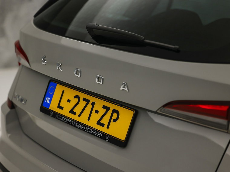 Vehicle Image 32