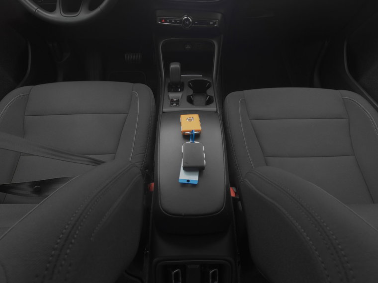 Vehicle Image 12
