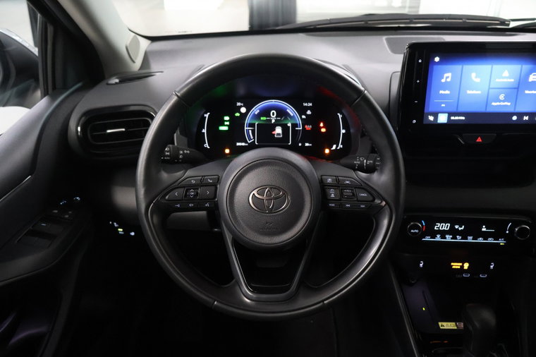 Vehicle Image 13
