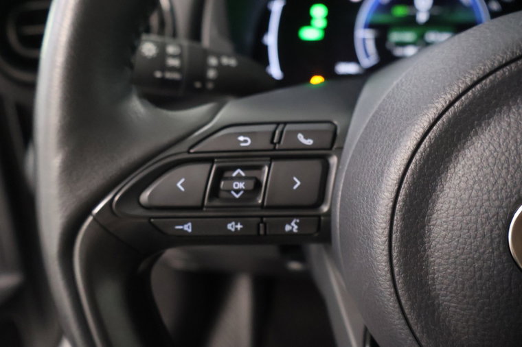 Vehicle Image 15