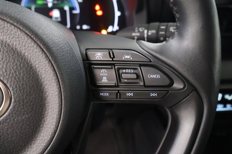 Vehicle Image 16