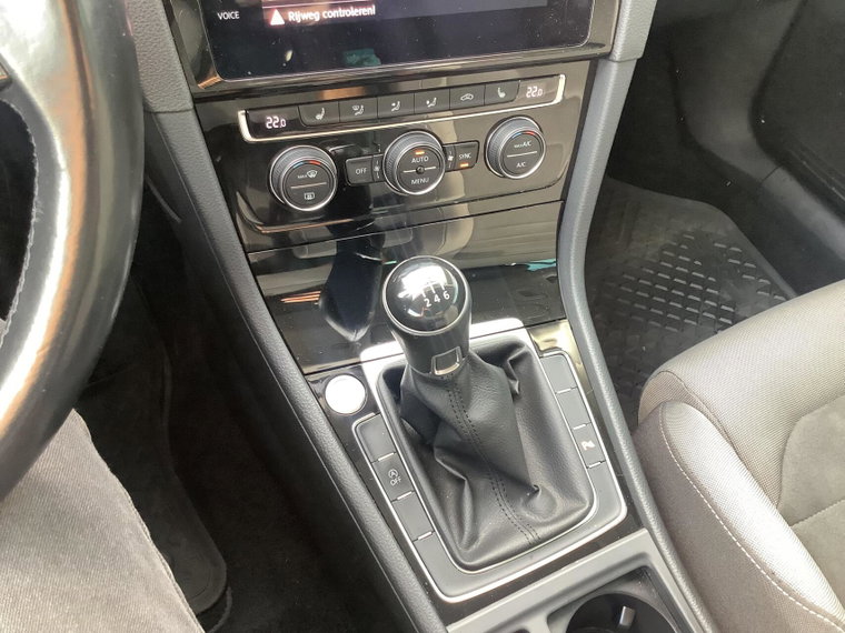 Vehicle Image 26