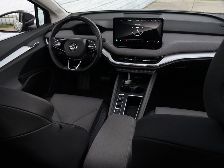 Vehicle Image 35