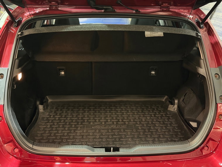 Vehicle Image 33