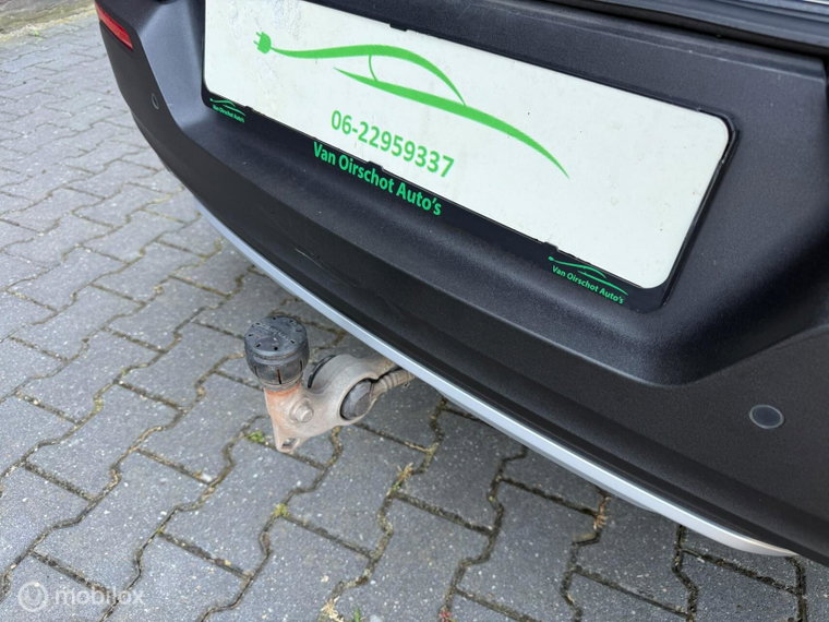 Vehicle Image 28
