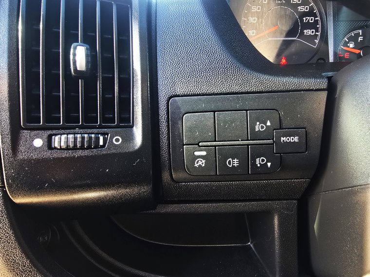 Vehicle Image 21