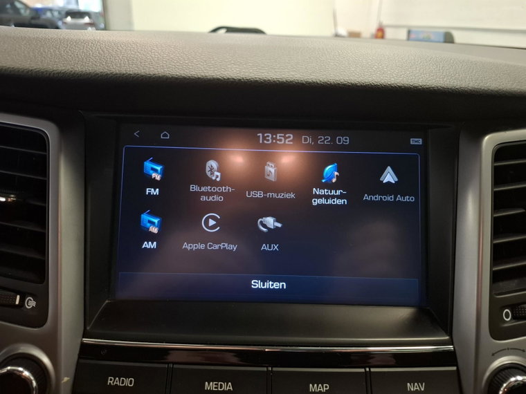 Vehicle Image 18