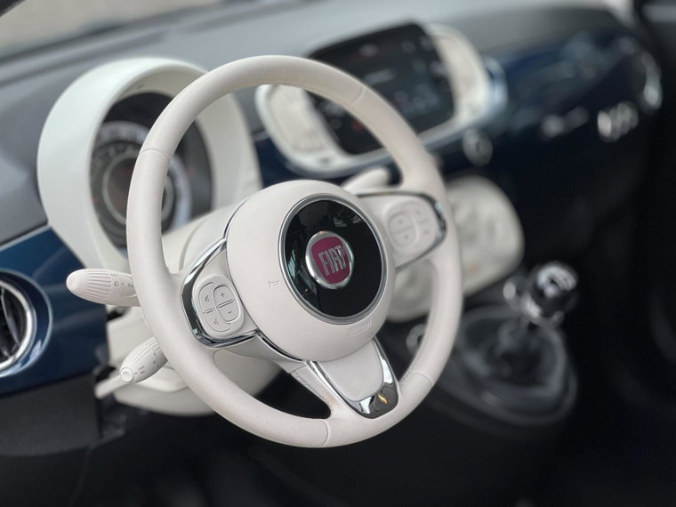 Vehicle Image 32