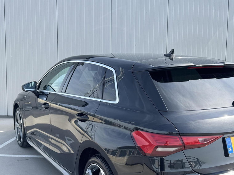 Vehicle Image 39