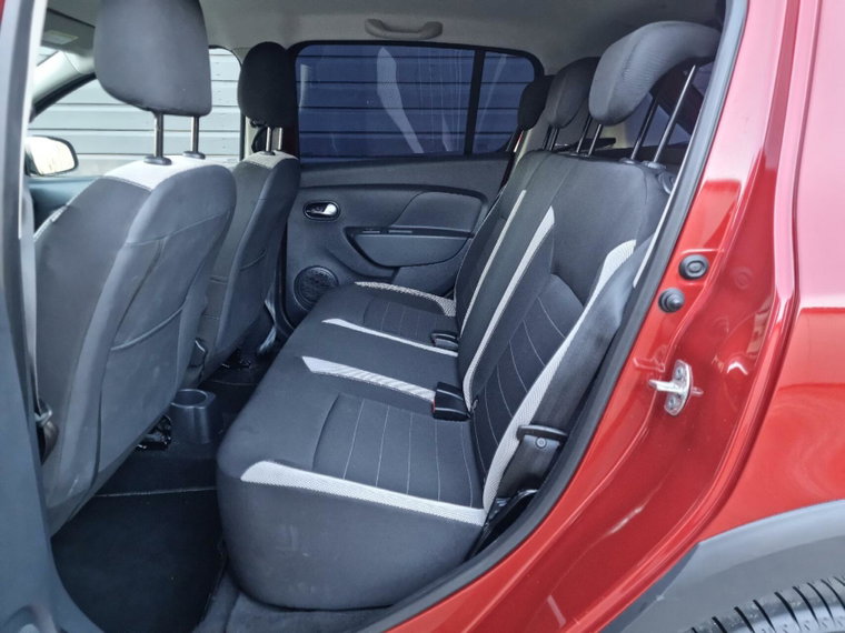 Vehicle Image 11