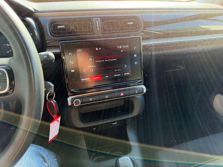 Vehicle Image 17