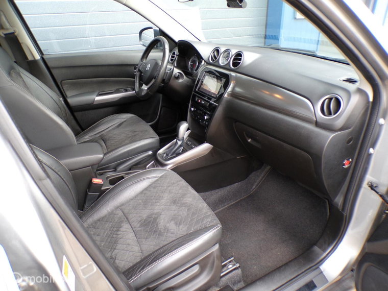 Vehicle Image 12