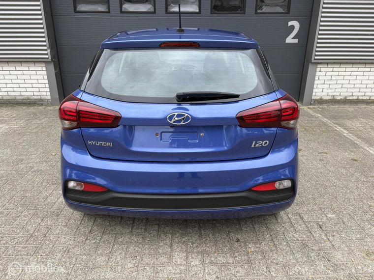 Vehicle Image 18