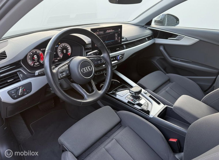 Vehicle Image 9