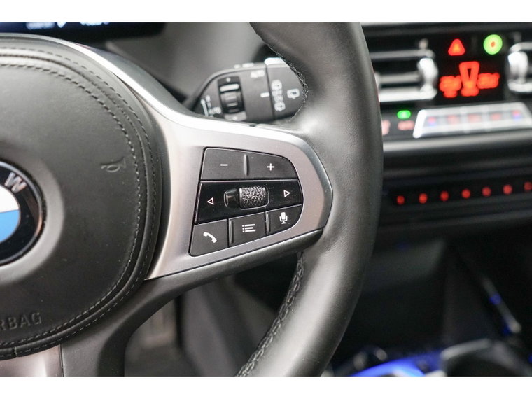 Vehicle Image 40