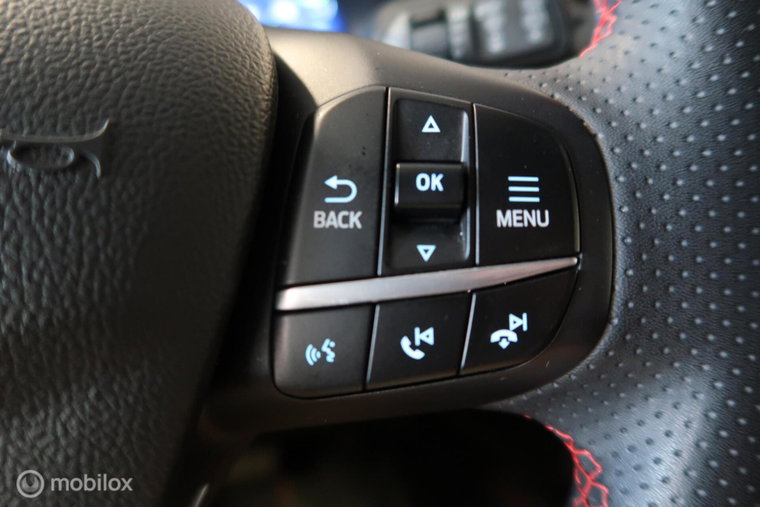 Vehicle Image 26