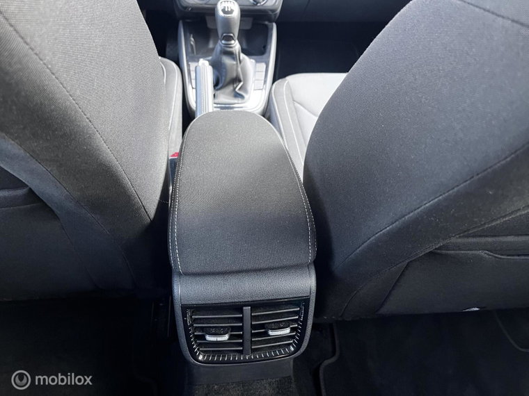 Vehicle Image 40