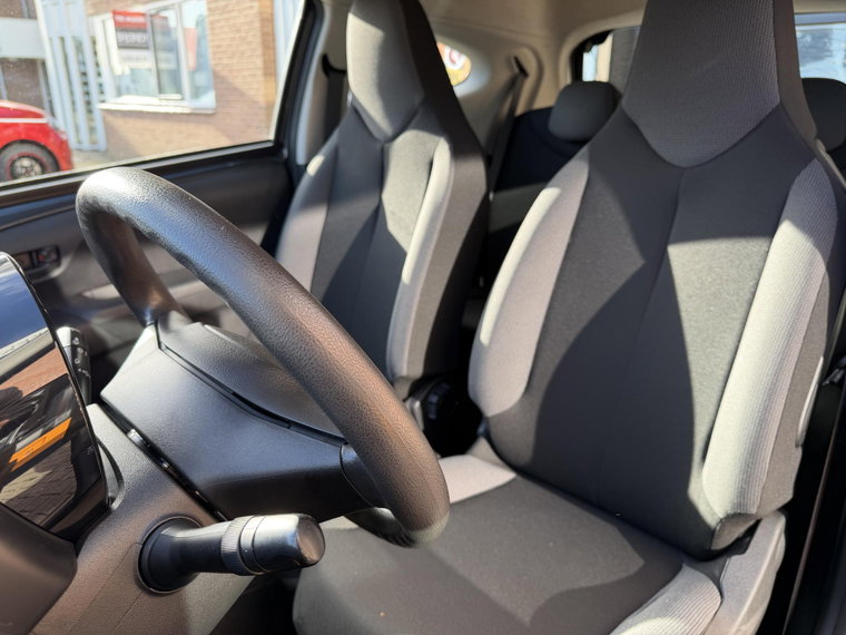Vehicle Image 20