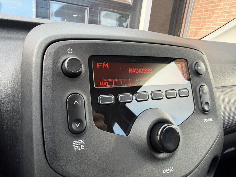 Vehicle Image 29