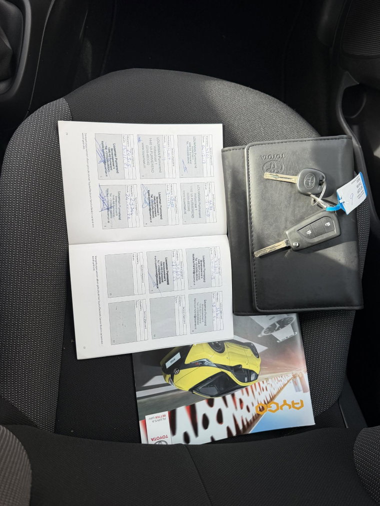 Vehicle Image 35