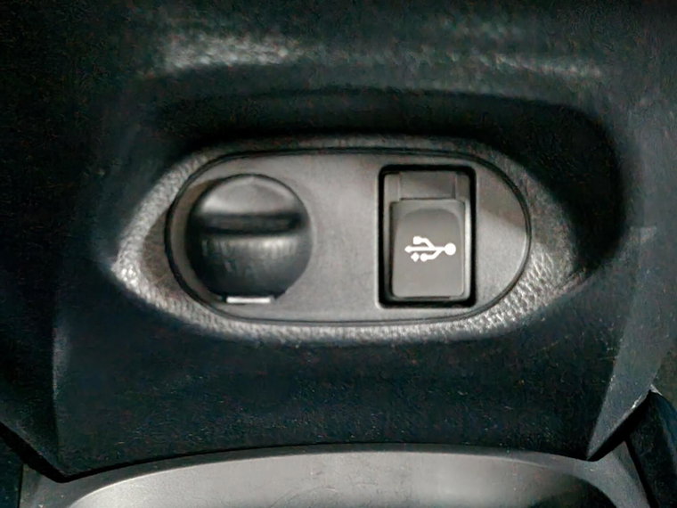 Vehicle Image 34