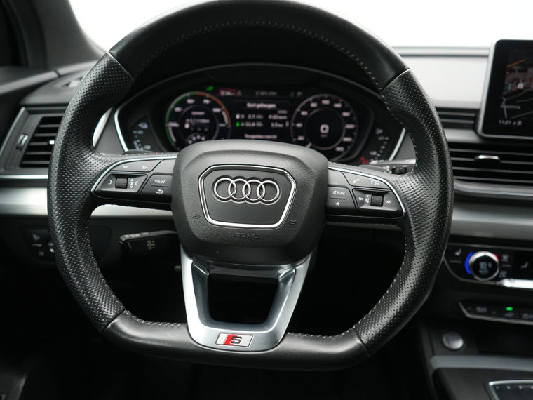 Vehicle Image 24