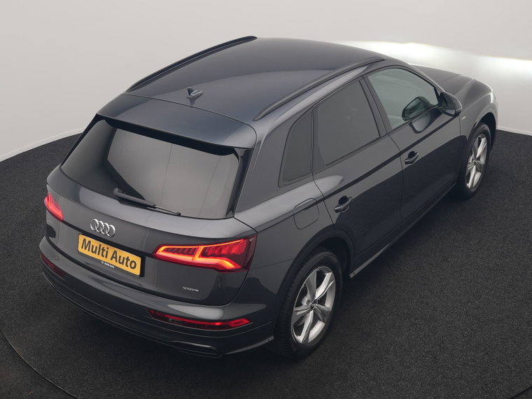 Vehicle Image 30