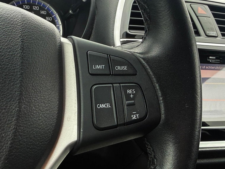 Vehicle Image 23