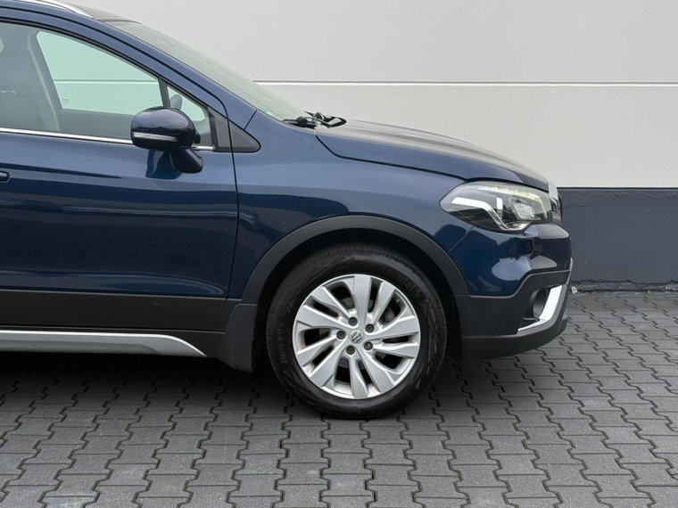 Vehicle Image 35