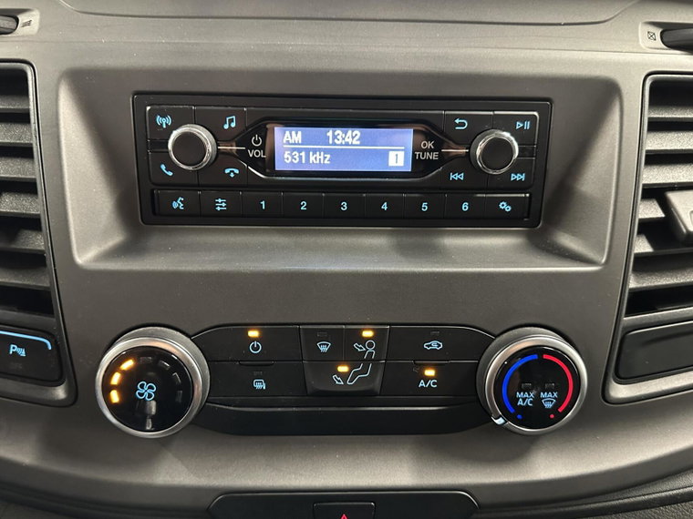 Vehicle Image 24