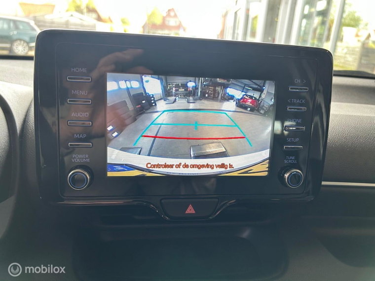 Vehicle Image 11