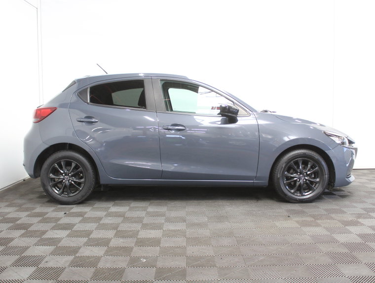 Vehicle Image 15