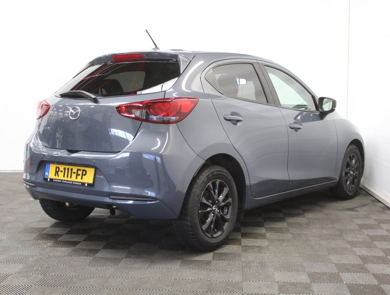Vehicle Image 4