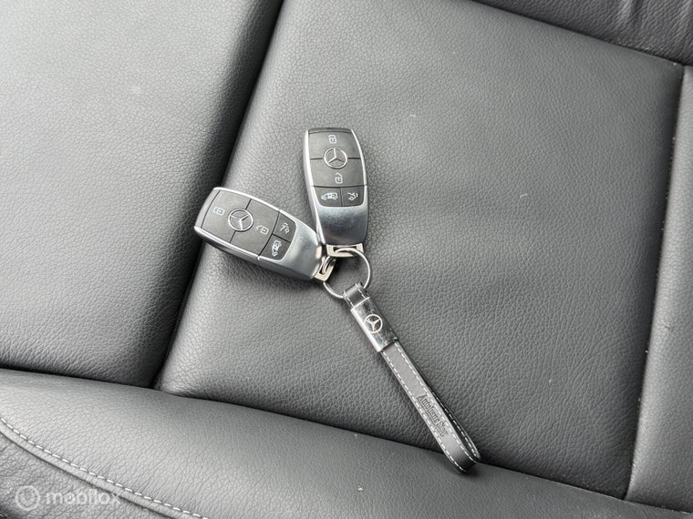 Vehicle Image 29