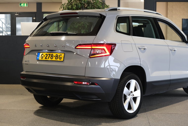 Vehicle Image 15