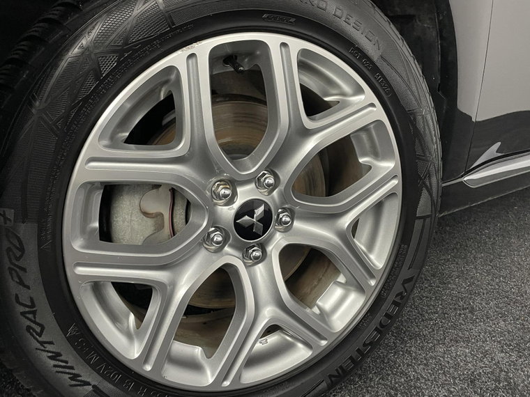Vehicle Image 39