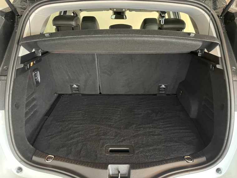 Vehicle Image 33