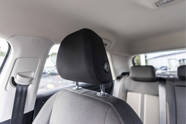 Vehicle Image 12