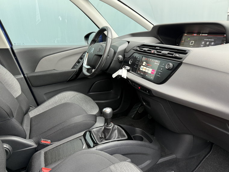 Vehicle Image 33